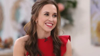 lacey chabert net worth